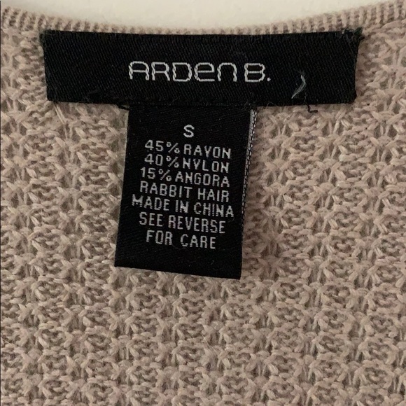 Arden B Eyelet 3/4 Sleeve Sweater Tan Size Small - Picture 3 of 5